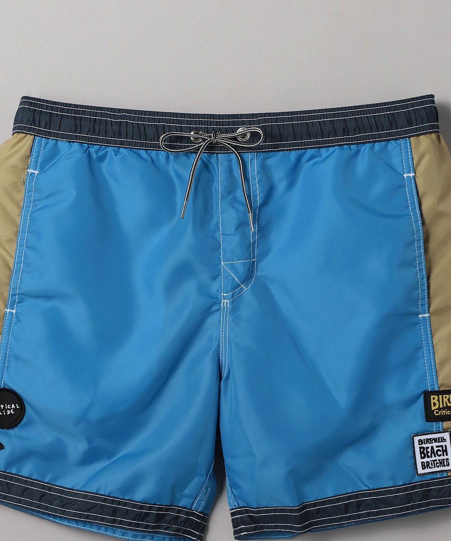 80194990014-d02.jpg