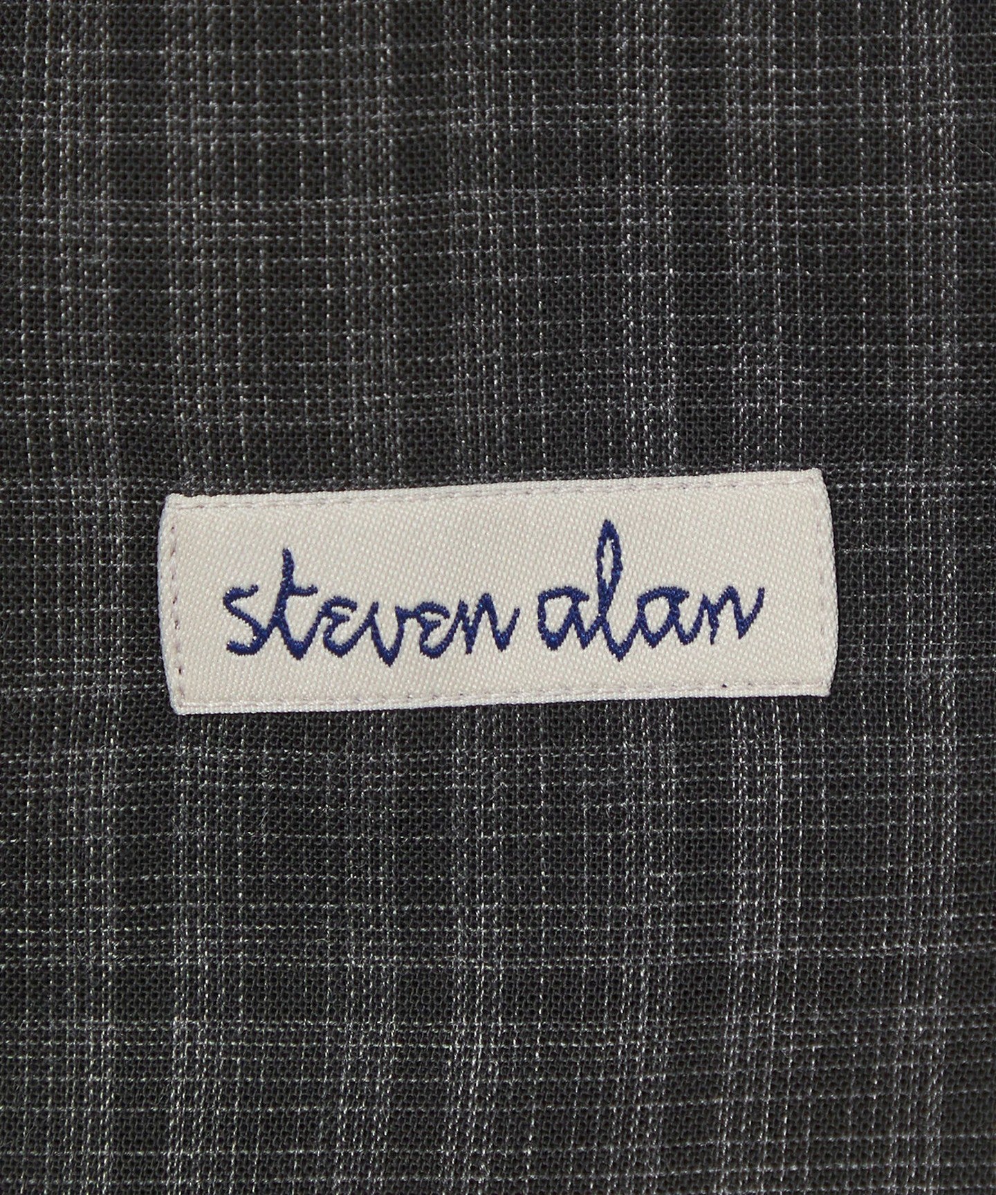 81111000016-d28.jpg