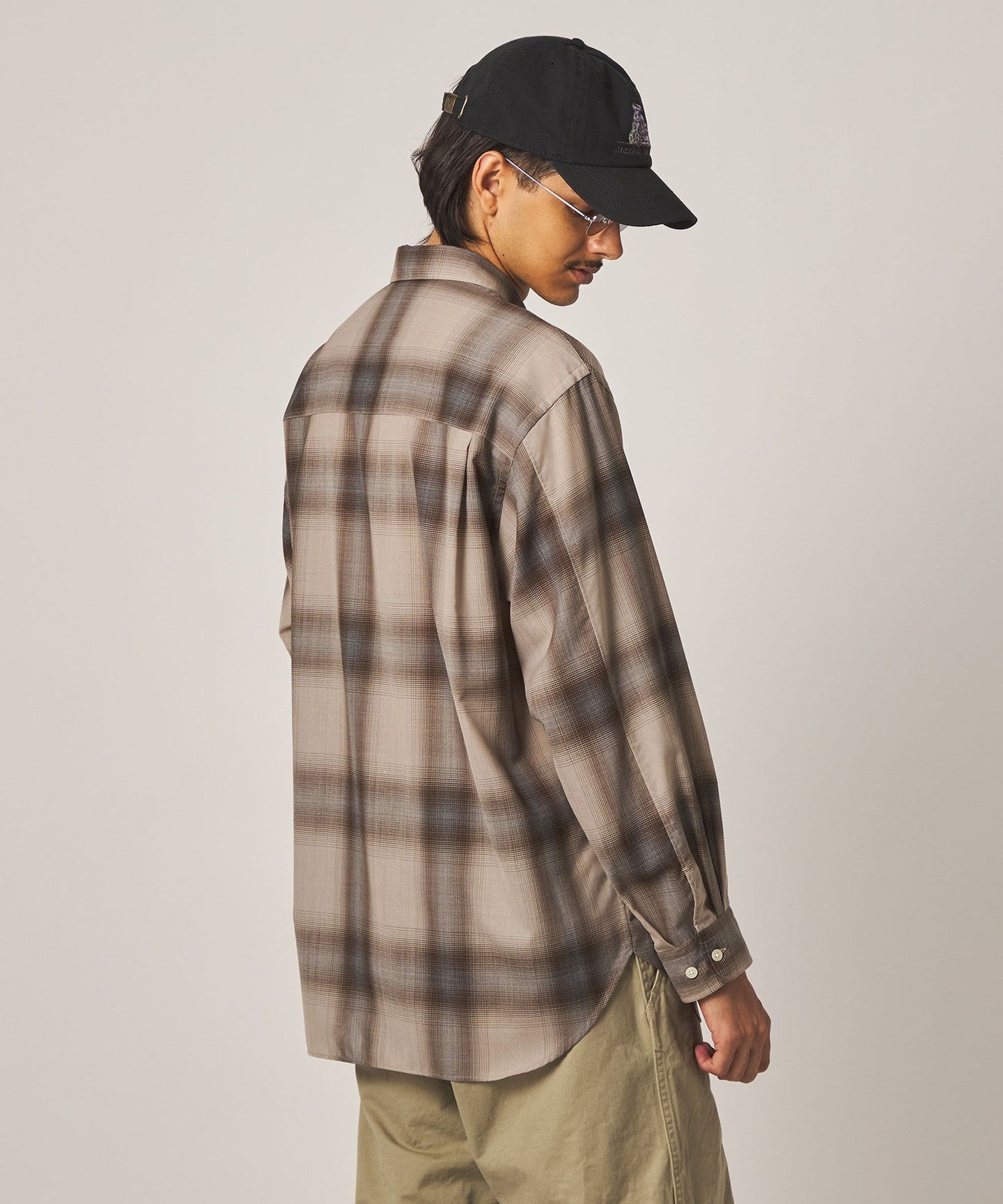 81111000018-d03.jpg