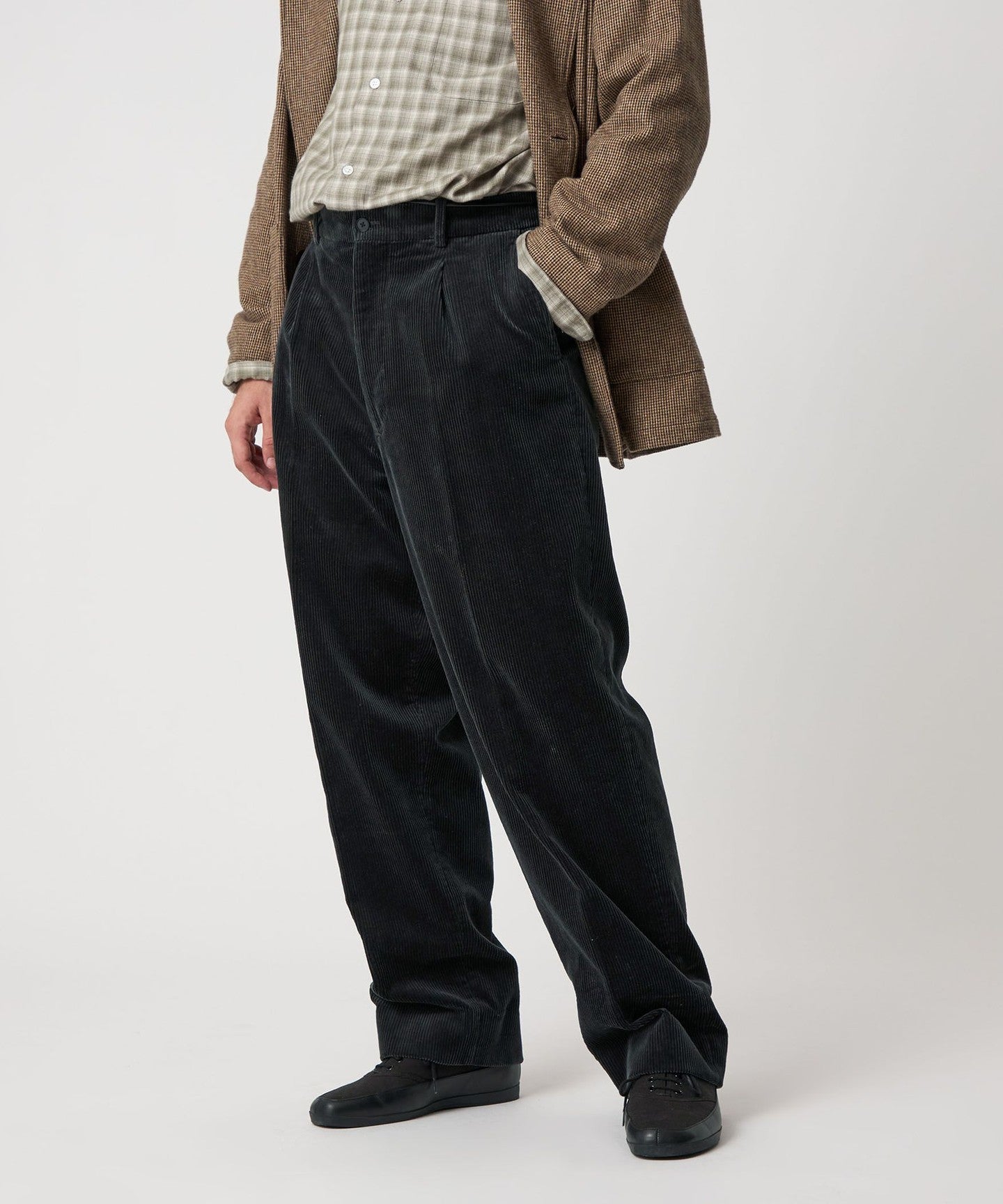 81141861195-19.jpg