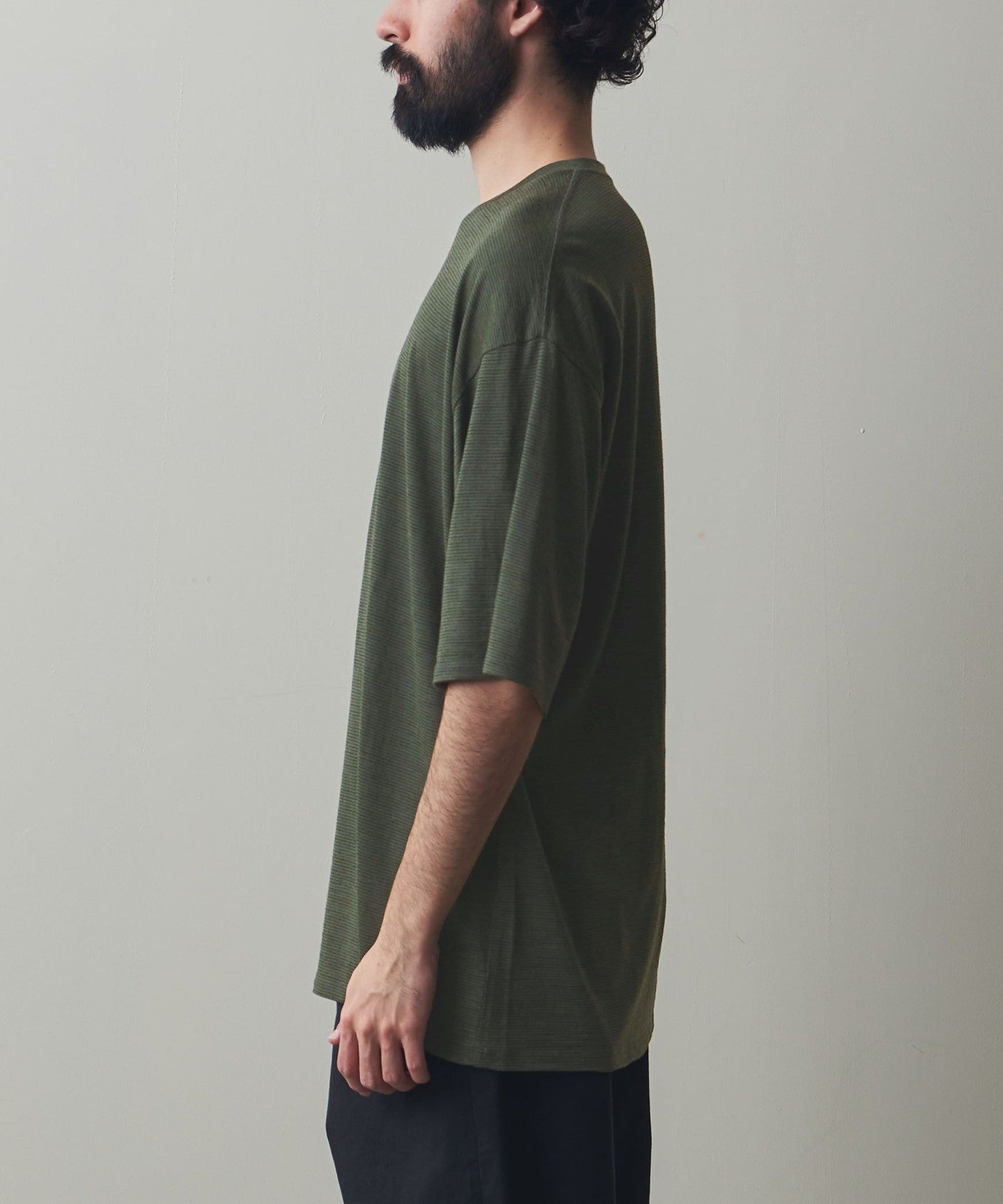 81176990412-d07.jpg