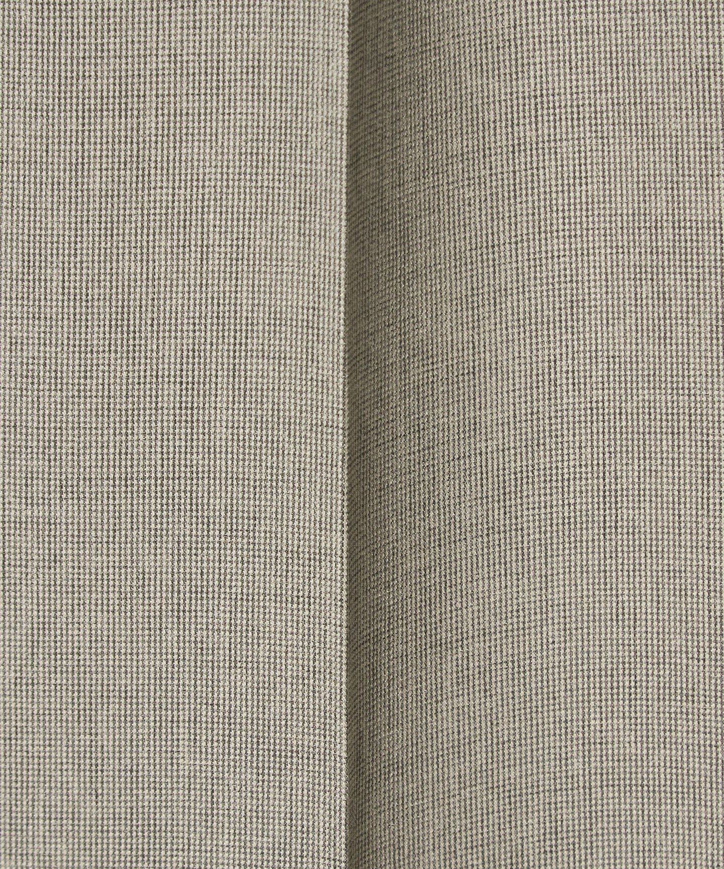 82142000019-d22.jpg