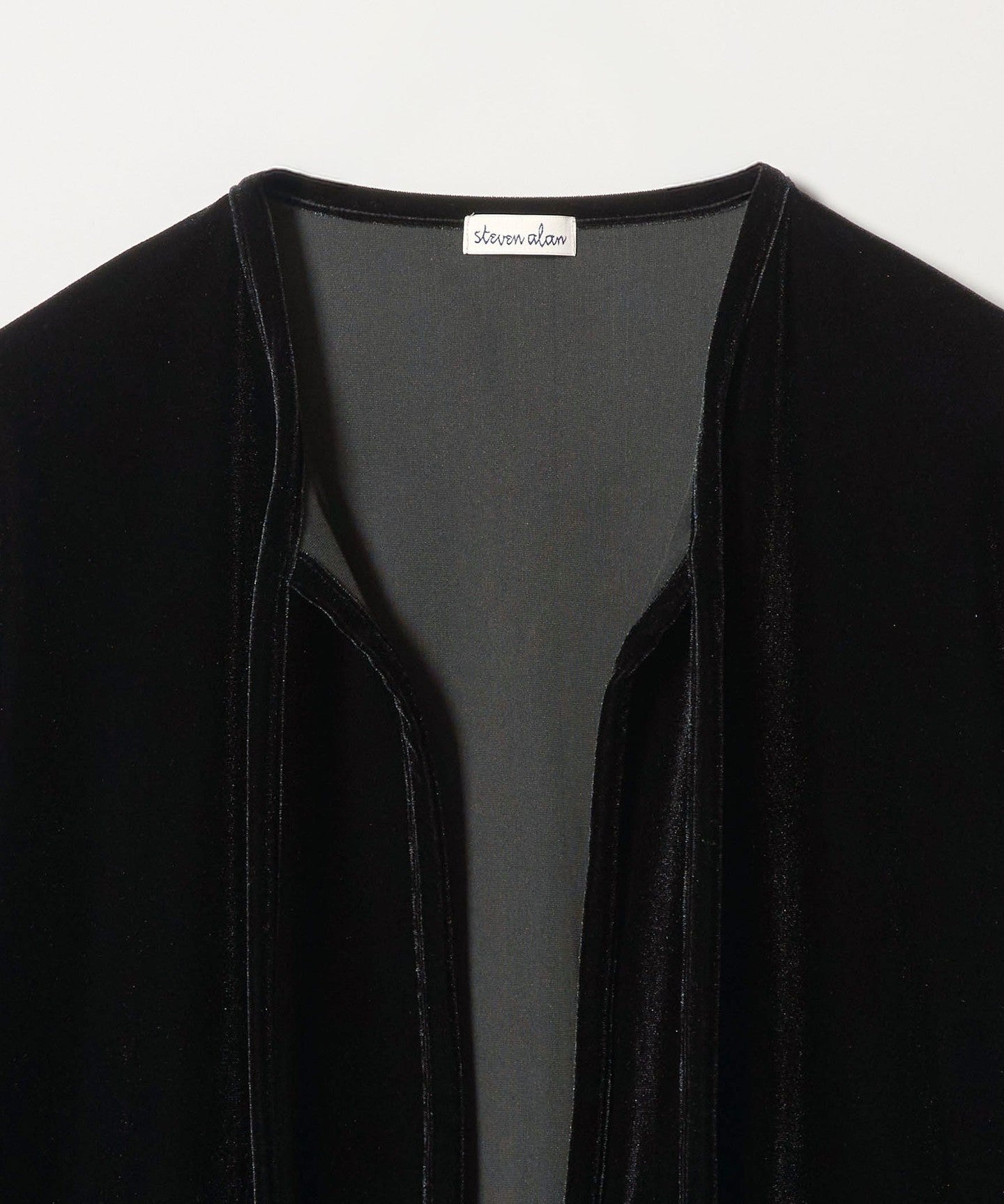 82272000010-d26.jpg