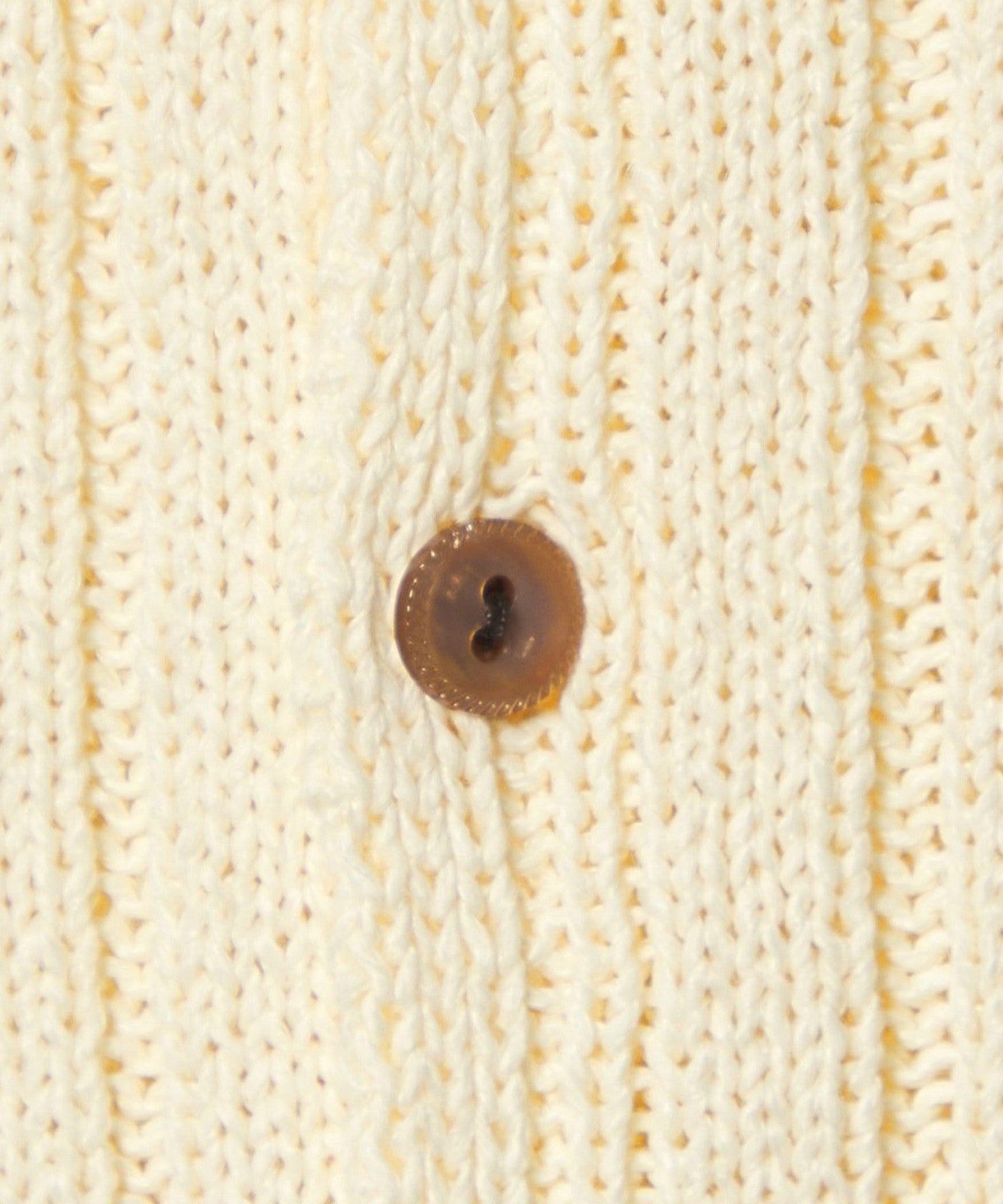 82281000011-d30.jpg
