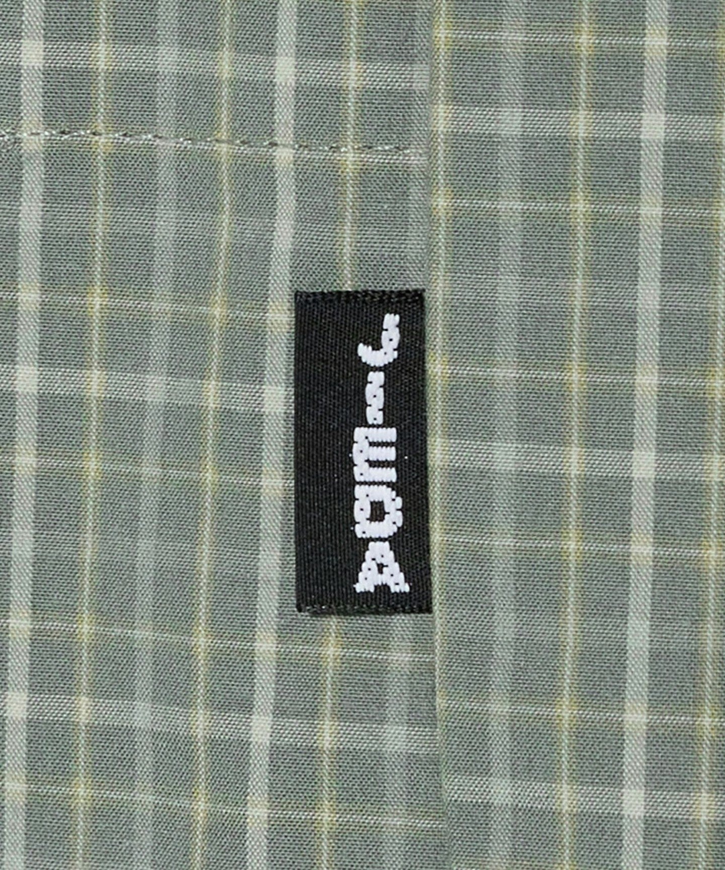 83115000018-d05.jpg