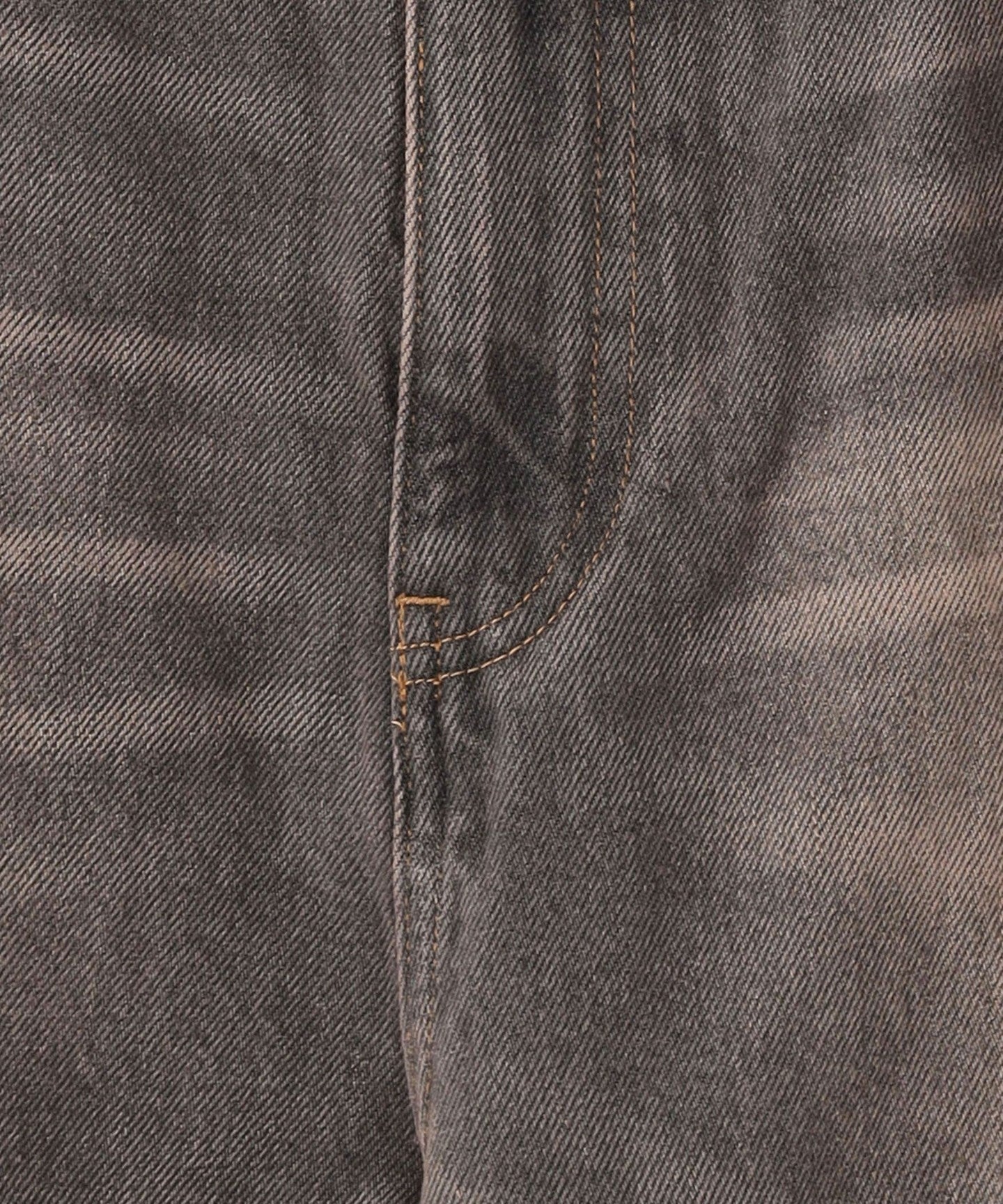 83146992002-d16.jpg