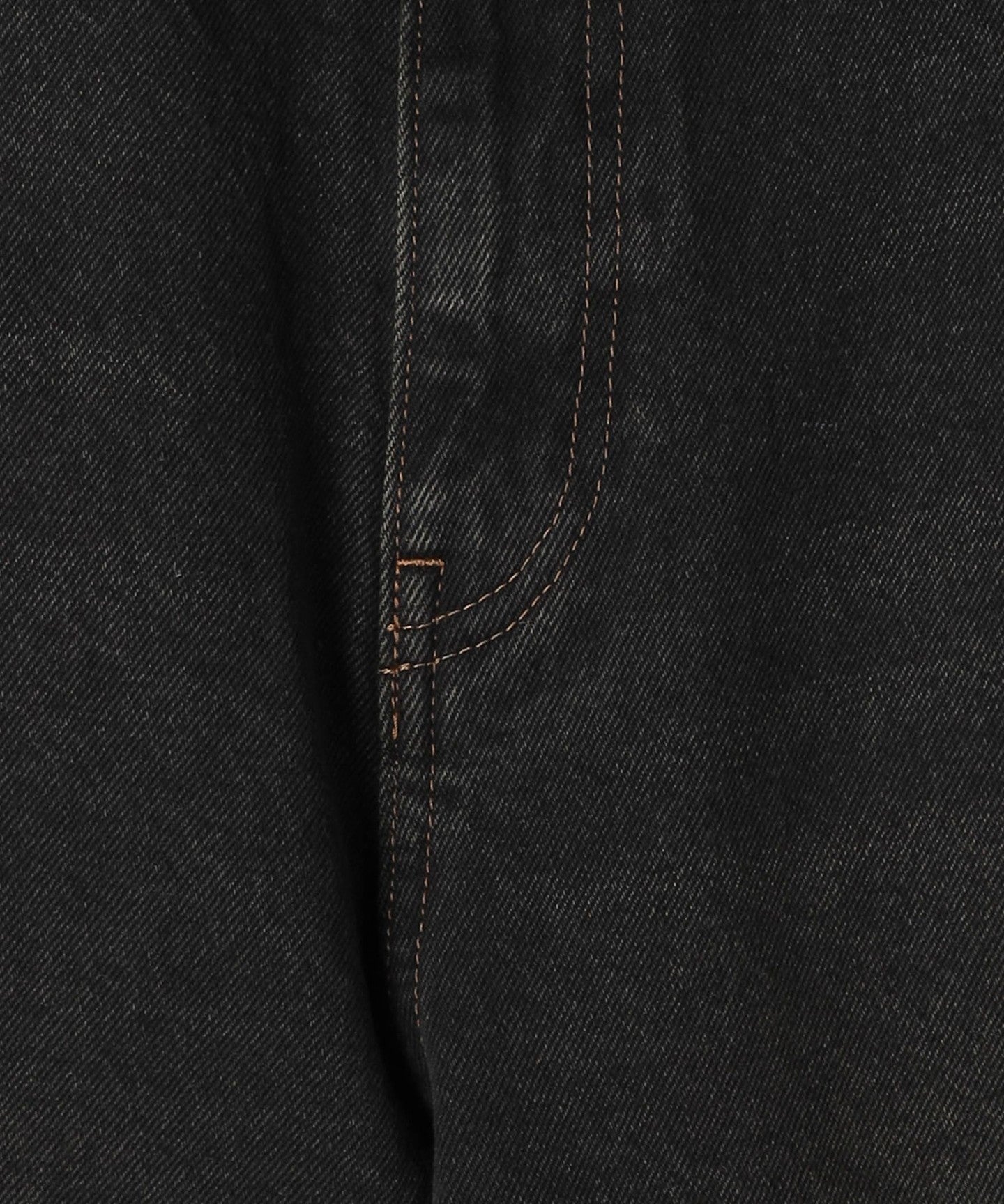 83146992002-d28.jpg