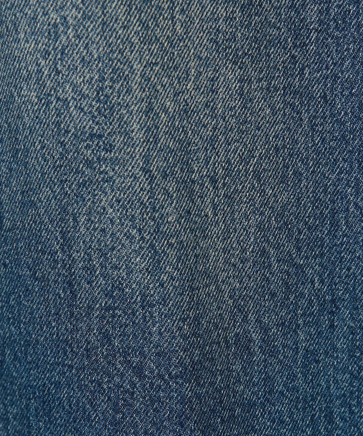 83146992002-d48.jpg