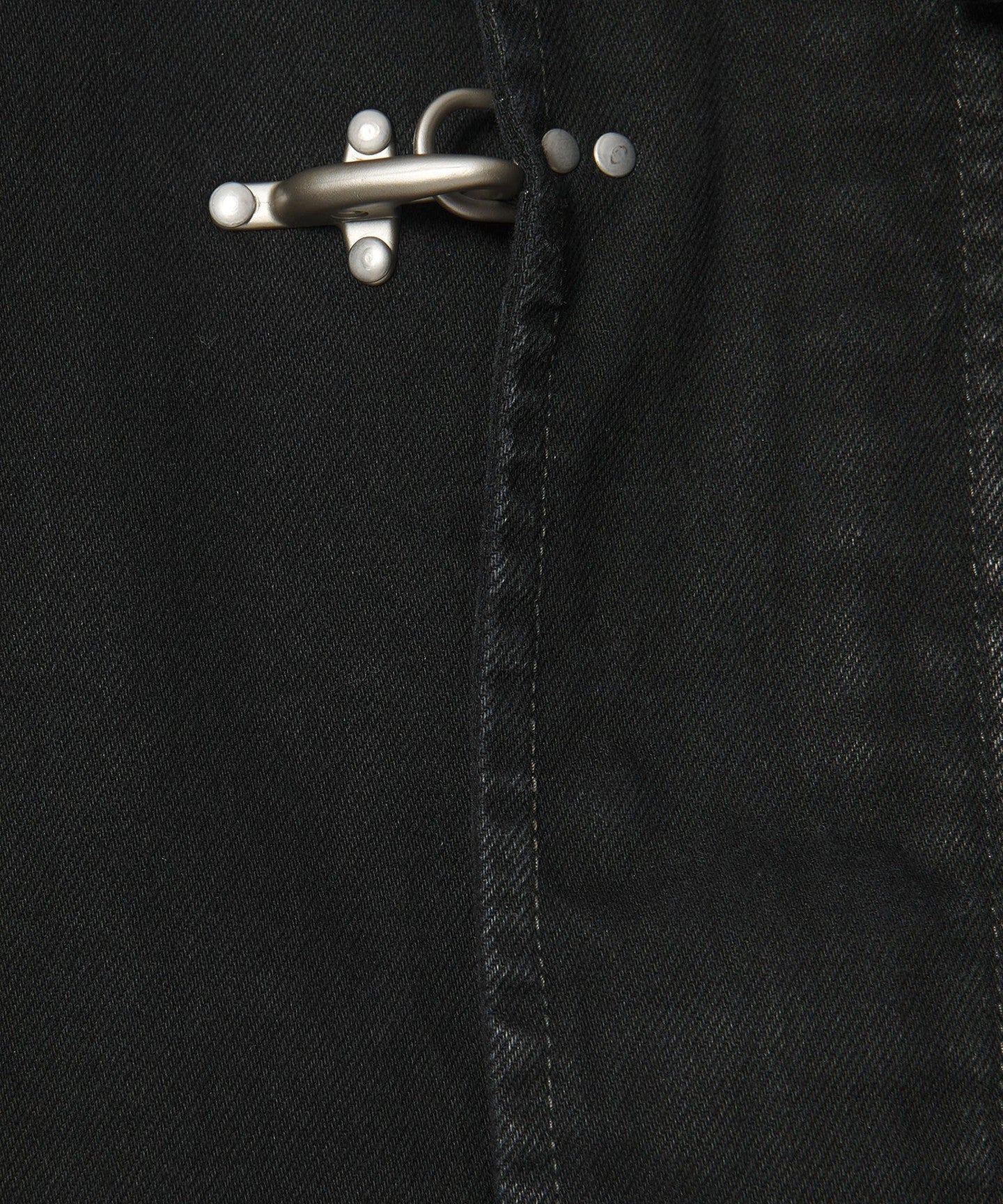 83256000004-d46.jpg