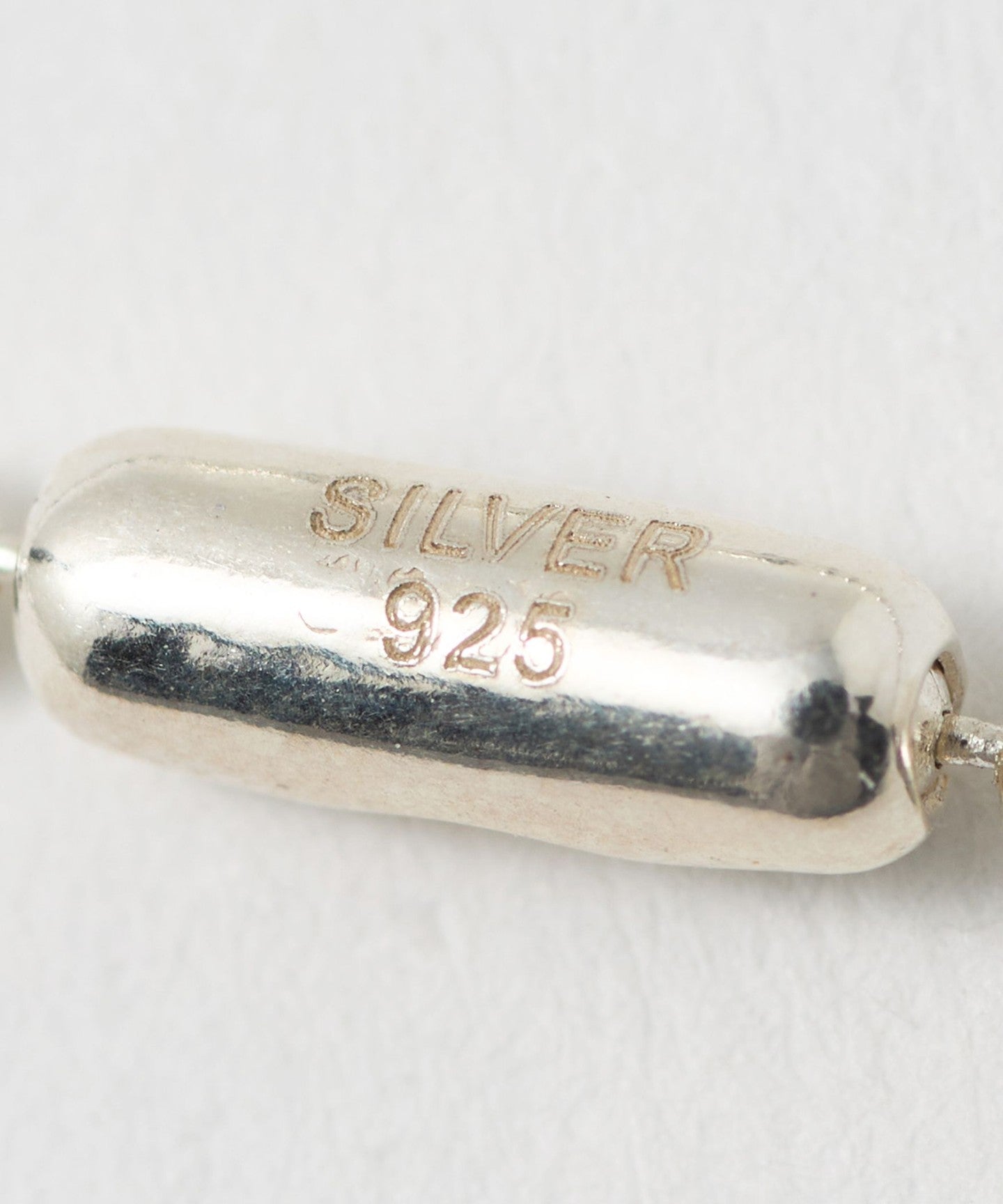 83335000028-d04.jpg
