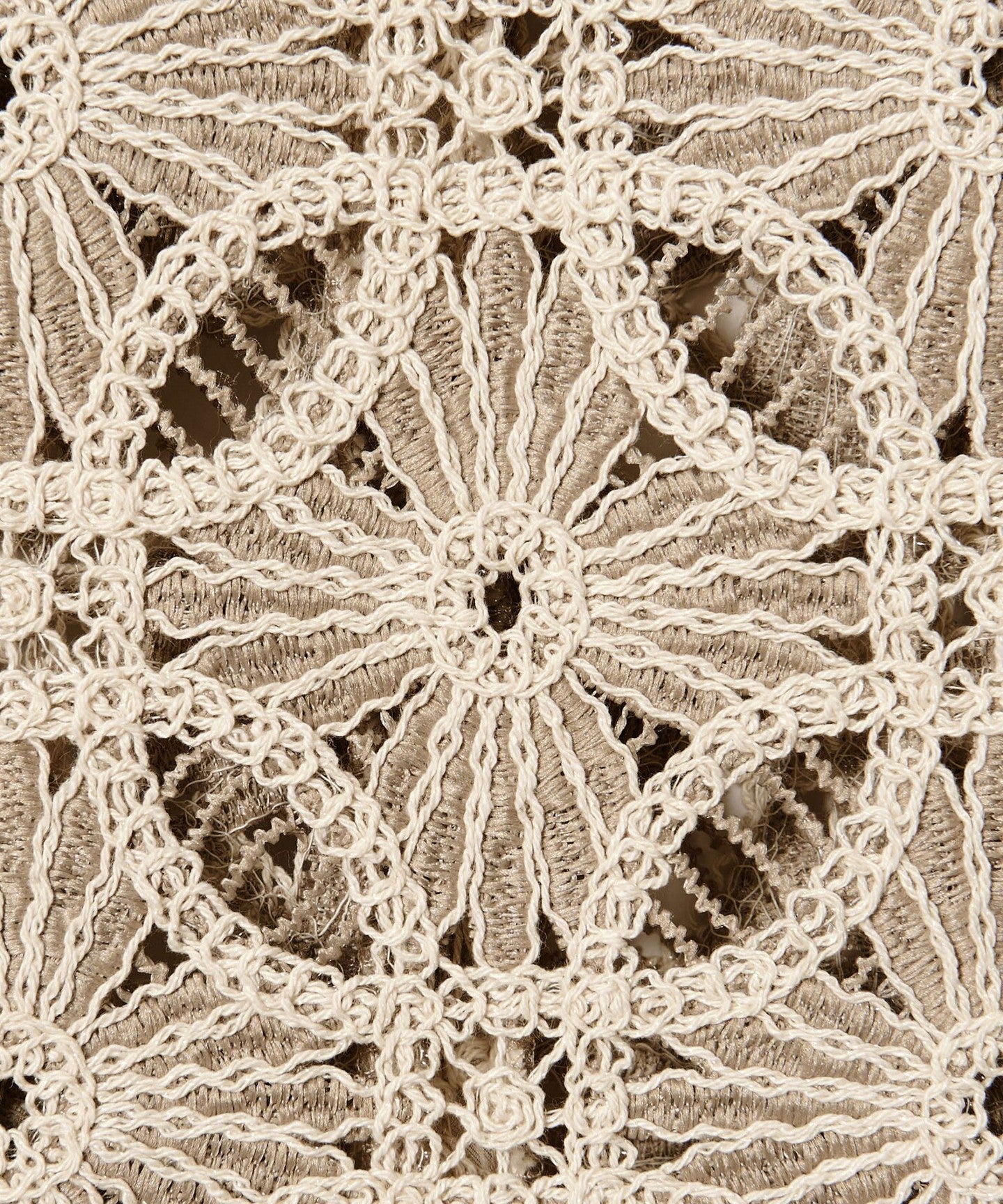 85241000010-d11.jpg