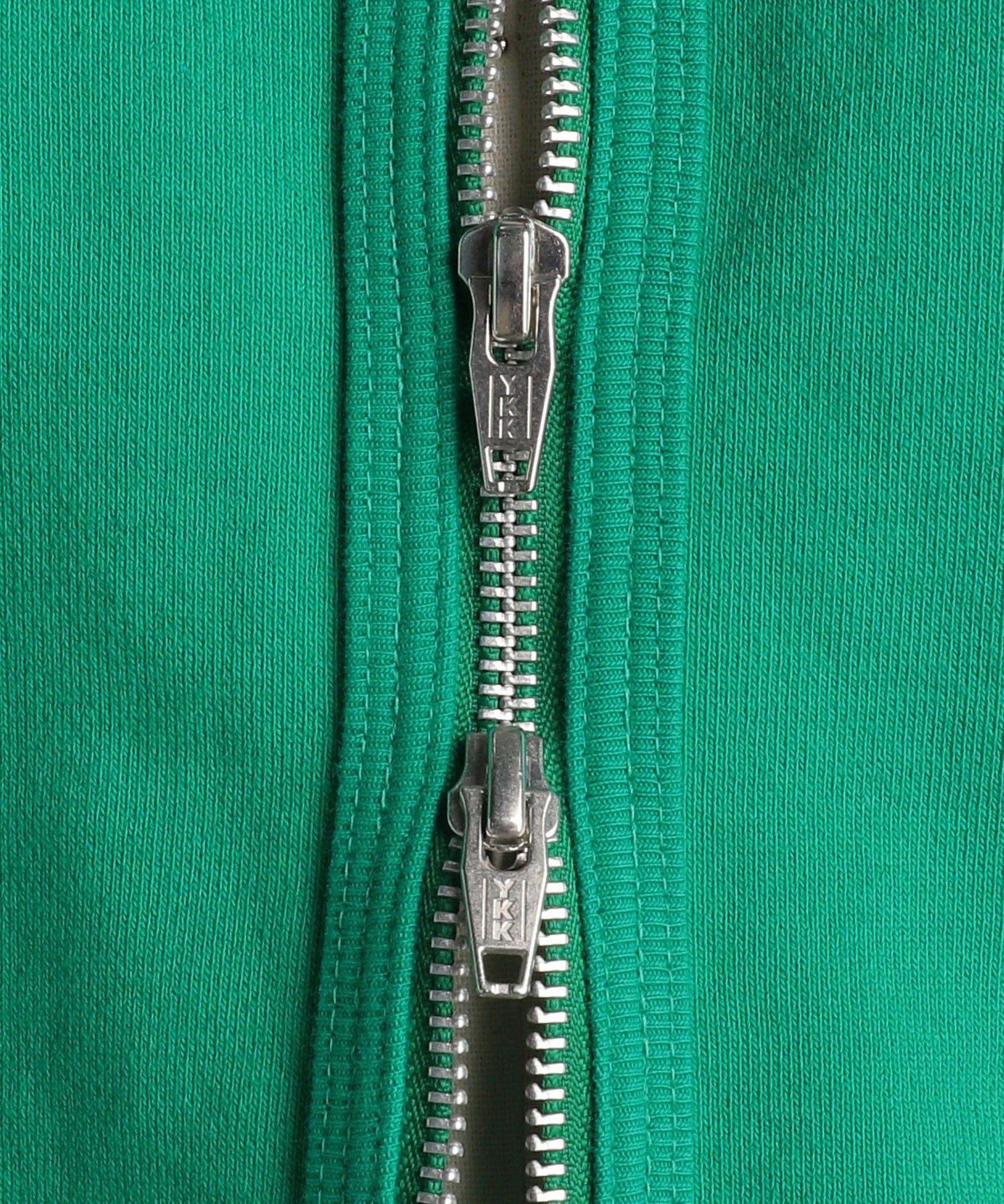 88276990002-d16.jpg