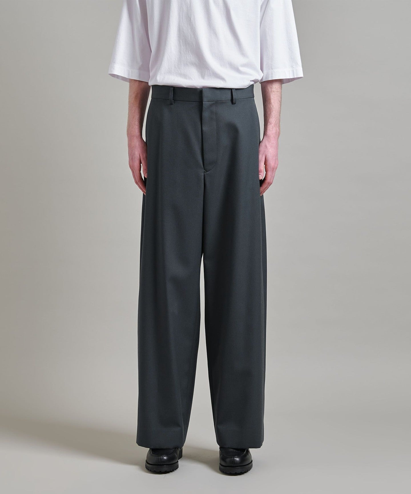 LOEFFWool Gabardine Wide PANTS MEN 'S - UNITED ARROWS