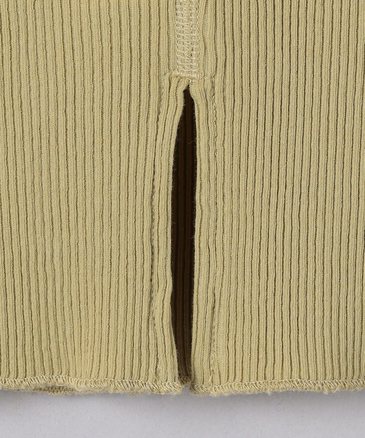 89176990014-d04.jpg