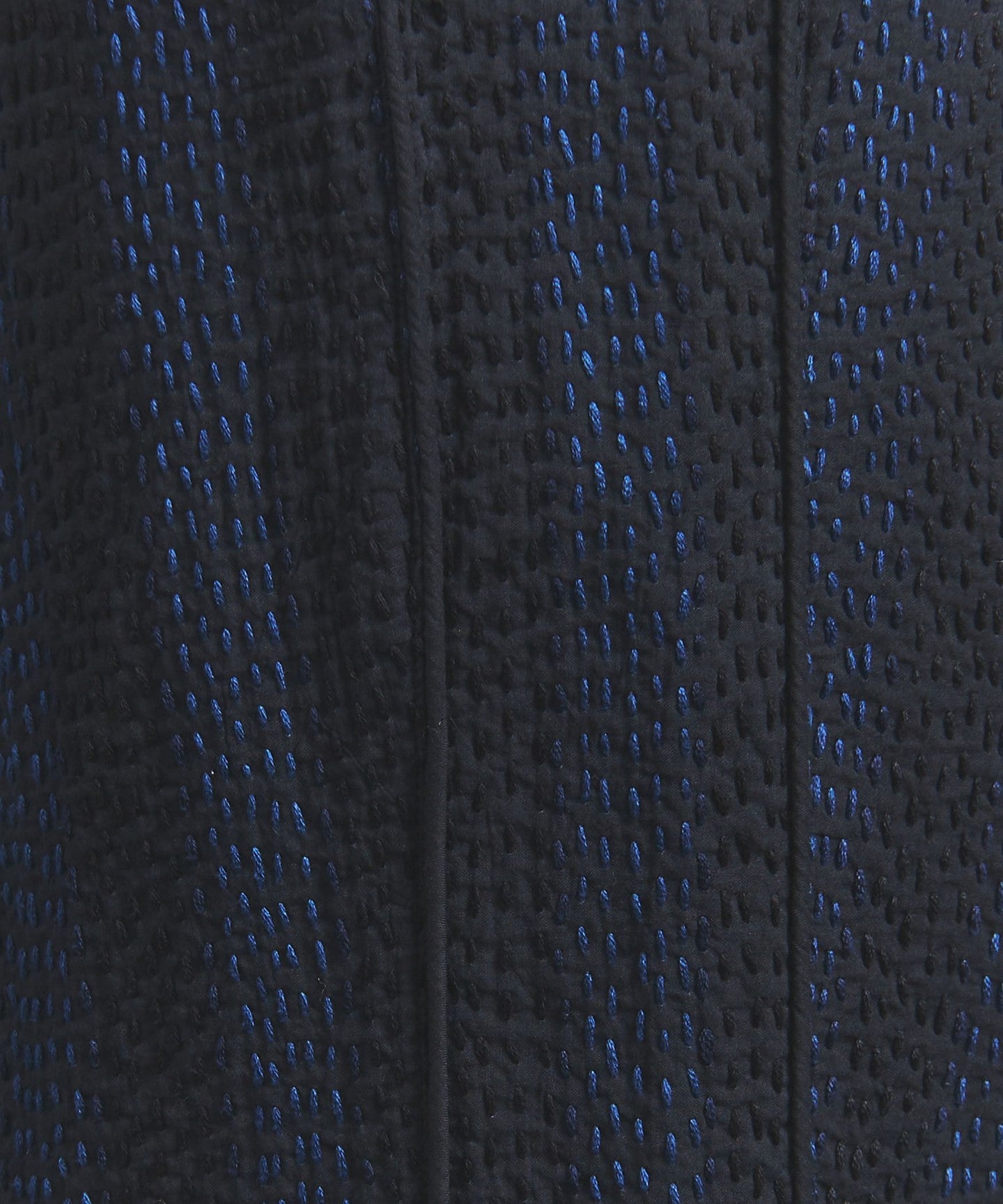 89516990040-d11.jpg