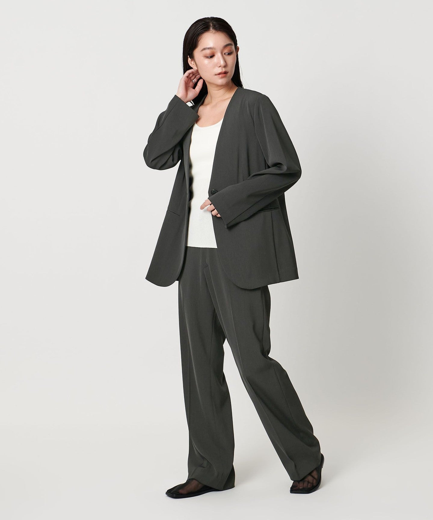 91226040027-d02.jpg