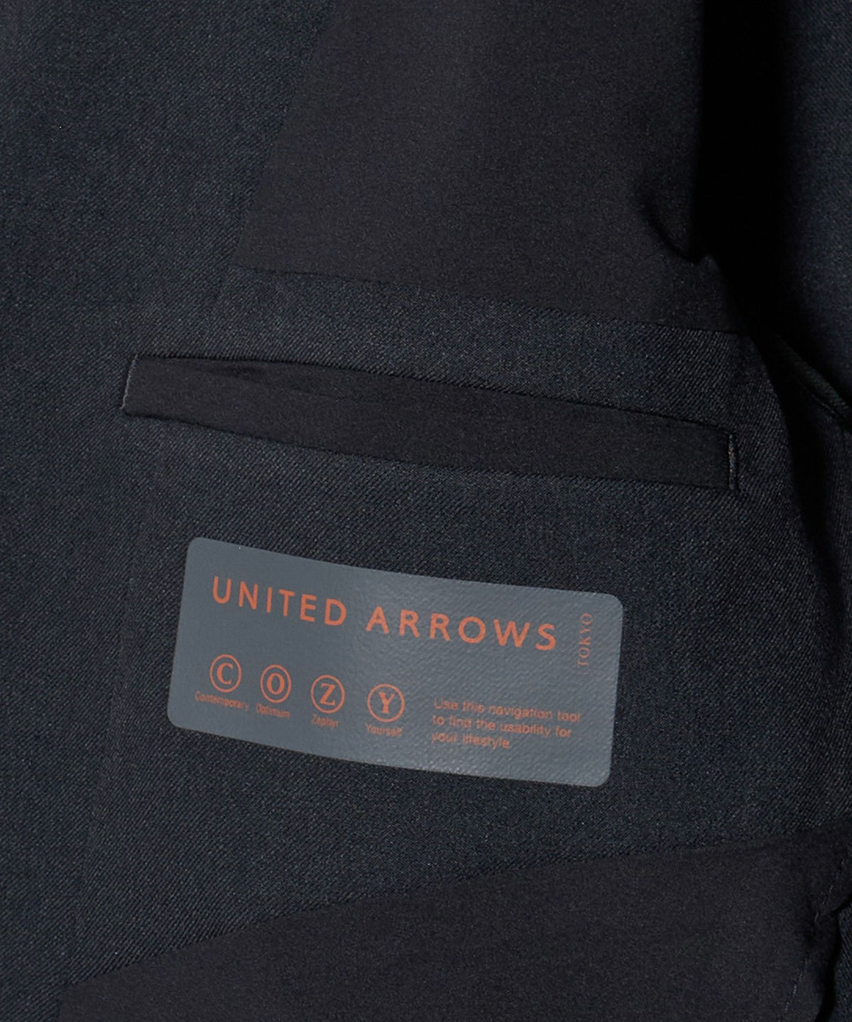 科技斜紋 單排兩釦西裝外套 UA COZY 可機洗 抗皺（穿著造成的皺褶）