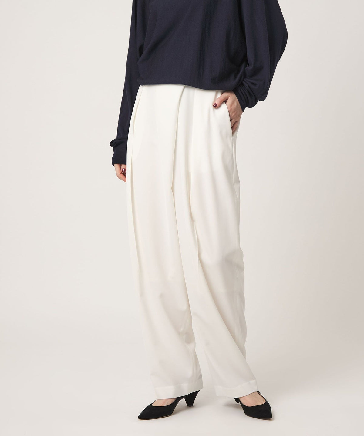 <conte> Asymmetric Wrap Wide Pants WHITE
