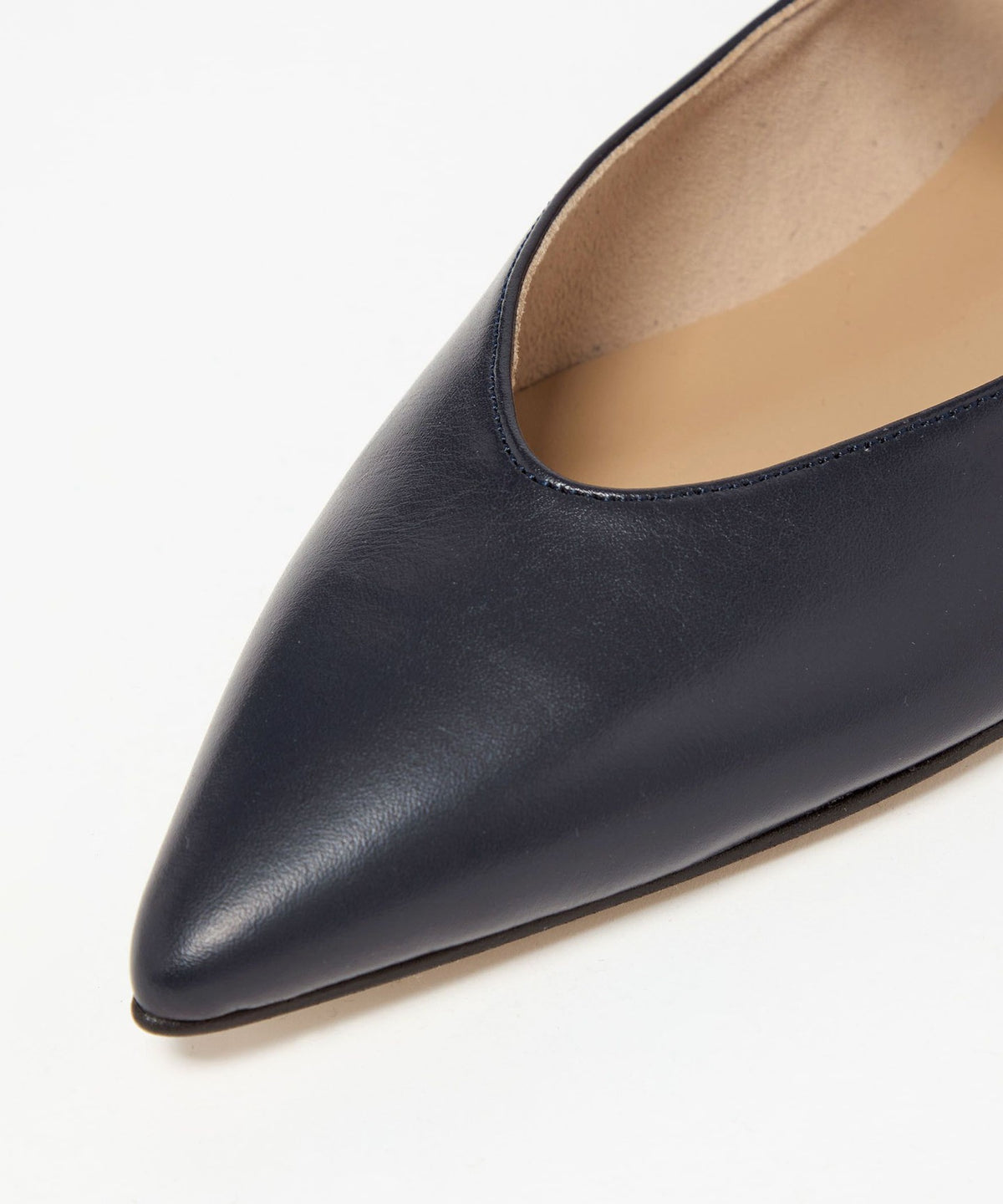 Web Exclusive: Pointed Strap Flats 20■↓↑