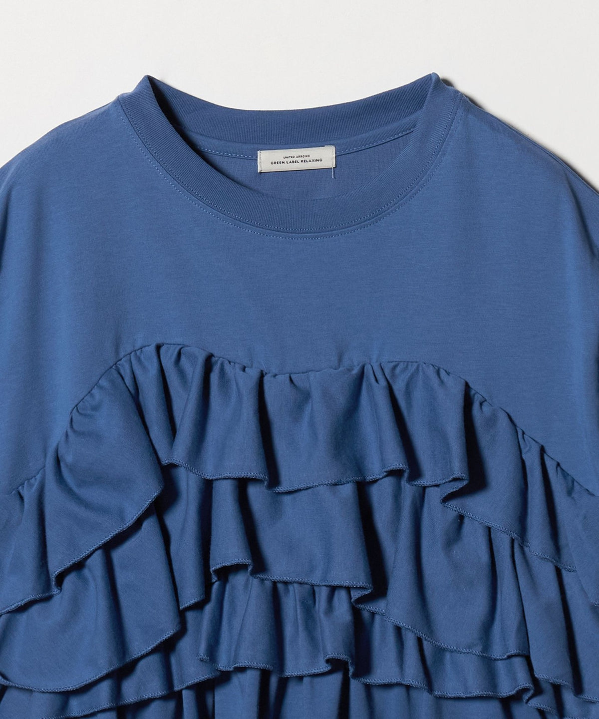 WEB Exclusive <at ease> Front Frill Short Sleeve Cut-and-Sew Top