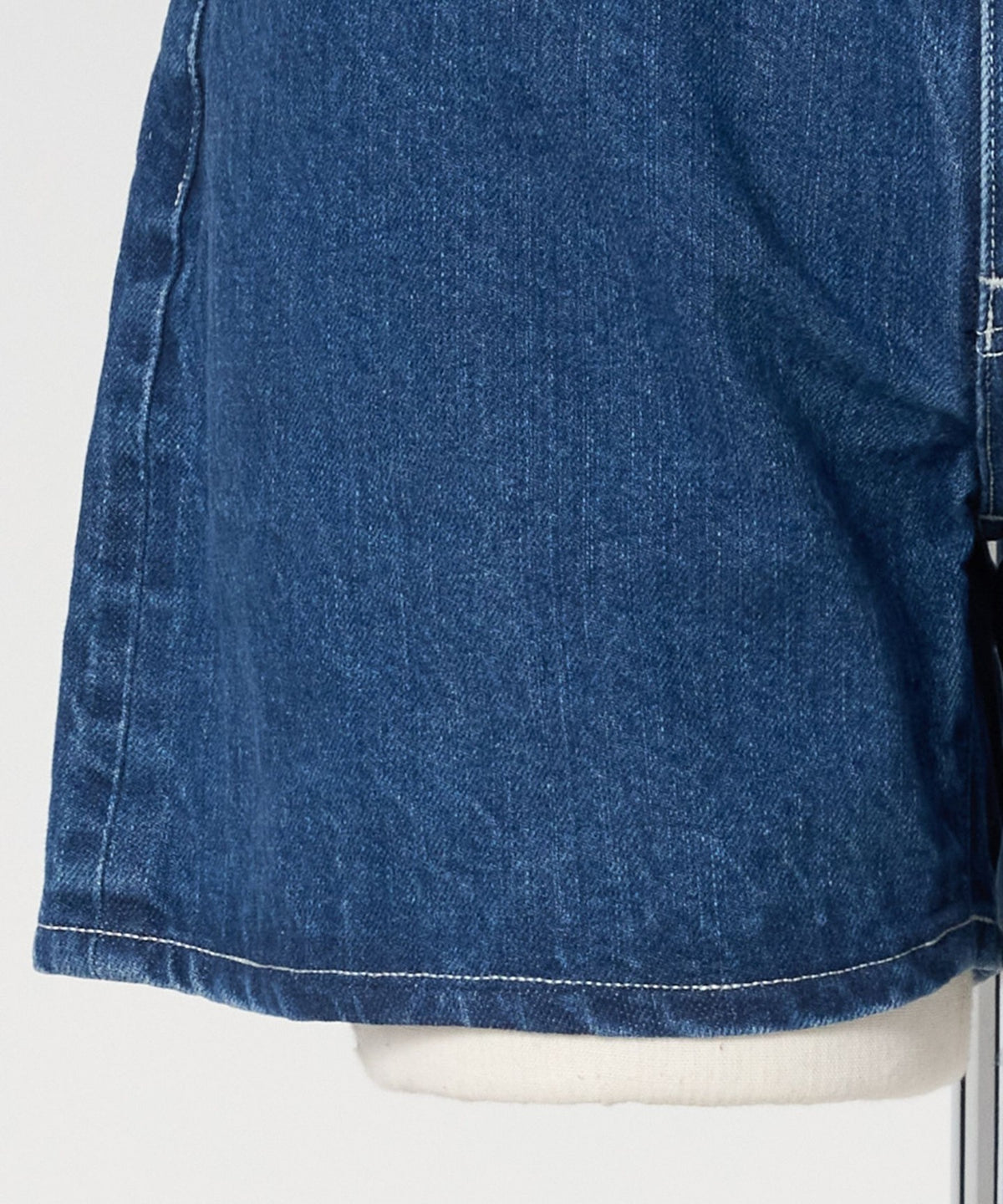 <LOEFF> 13OZ gebleichte Denim-Shorts