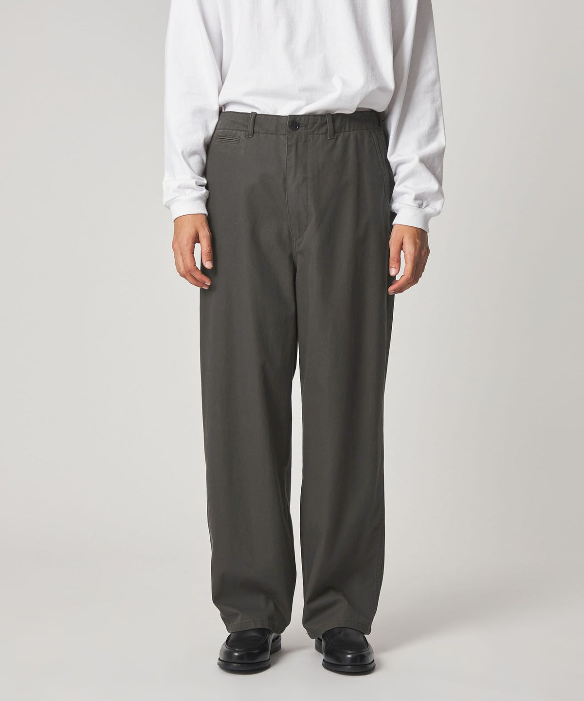 <Steven Alan> High-Twist Twill Army No-Pleat Trousers