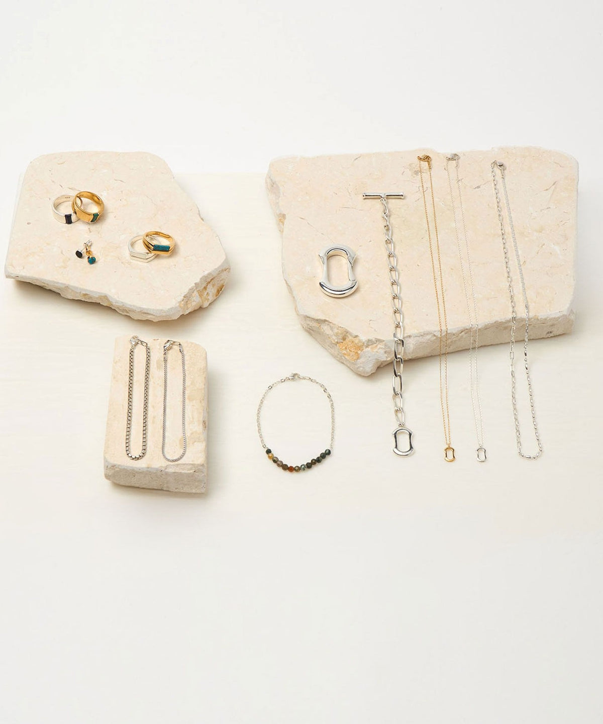 <eoa> Oval Chain Necklace