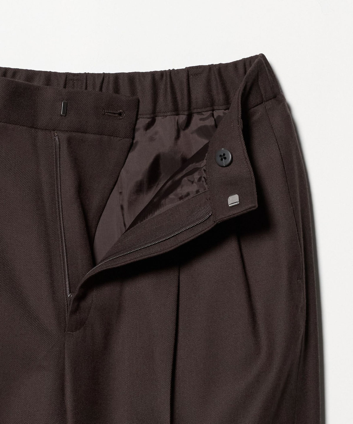 2-Pleat Wide Leg Trousers