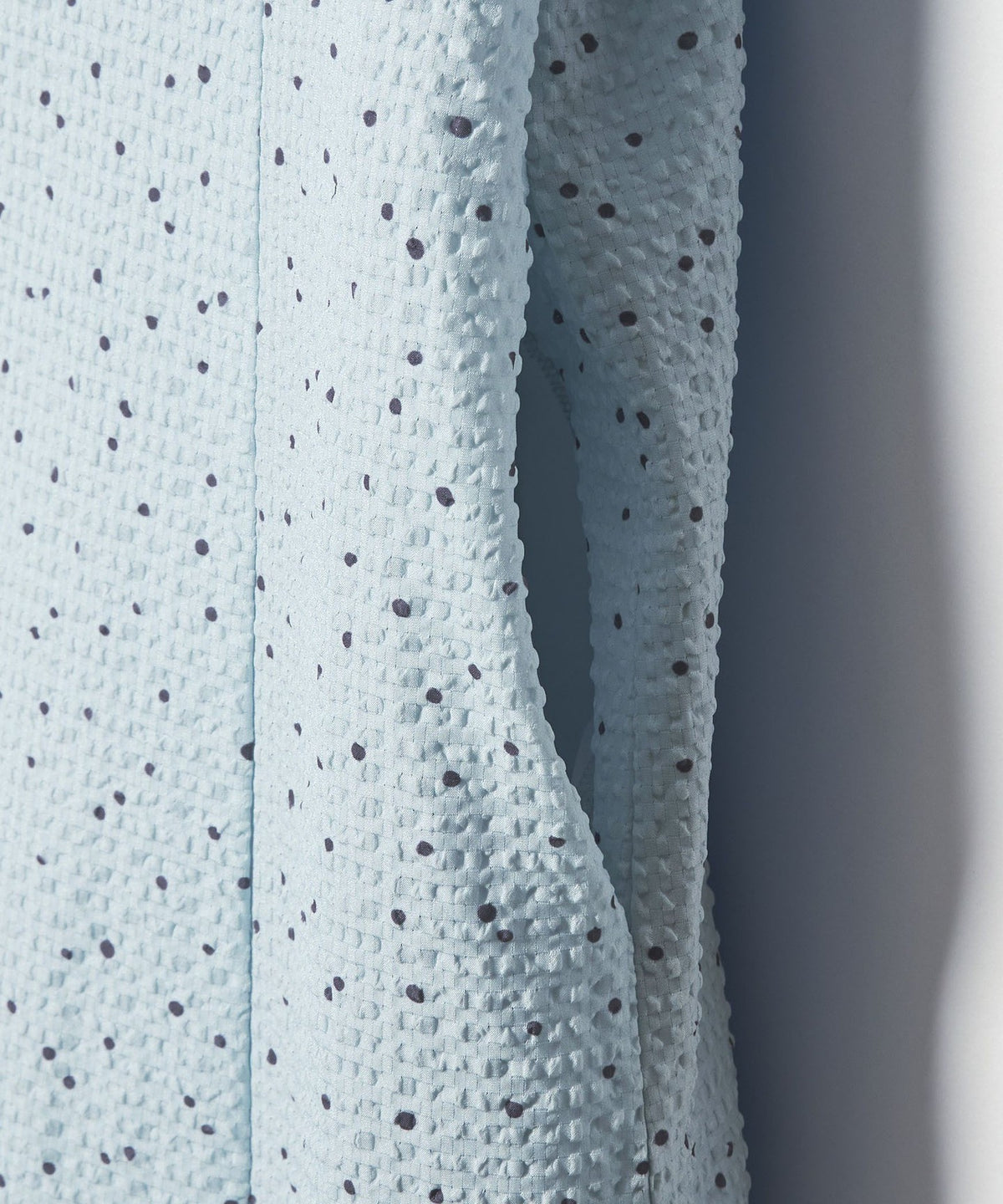 <EMMEL REFINES> EM Dot Print Tucked Puff Sleeve Dress