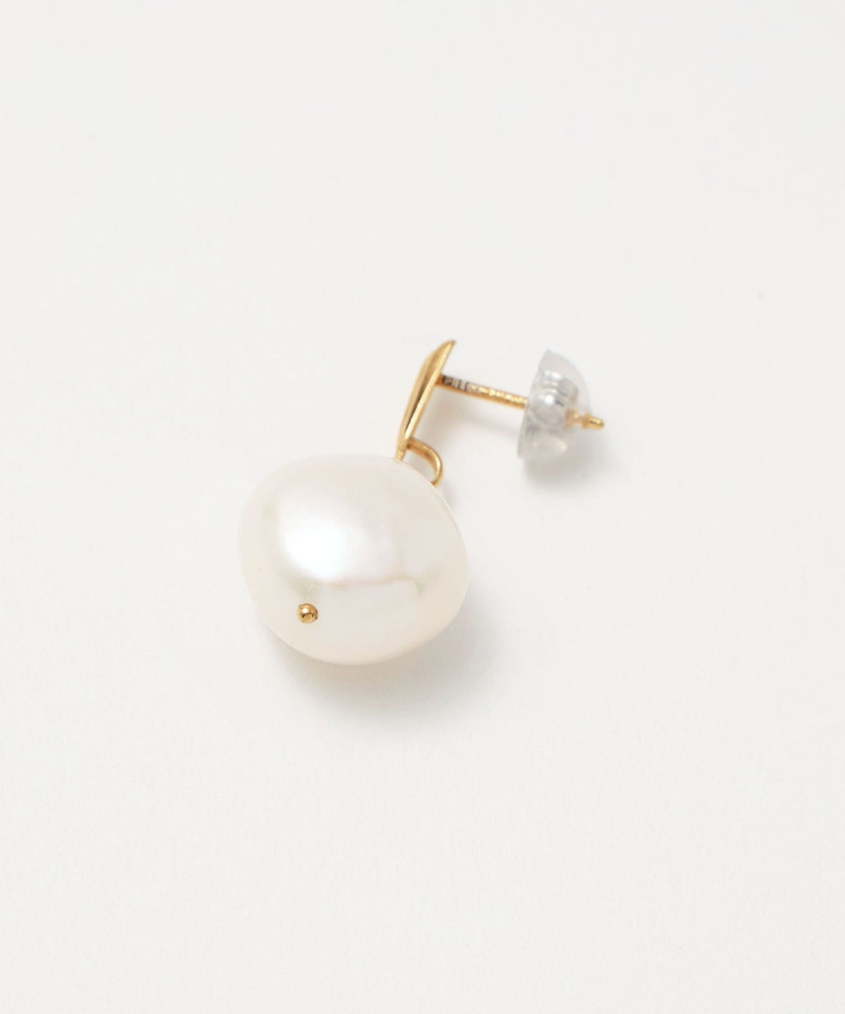 ＜PREEK＞BOUCLES D'OREILLES MOYENNES À PERLES BAROQUES