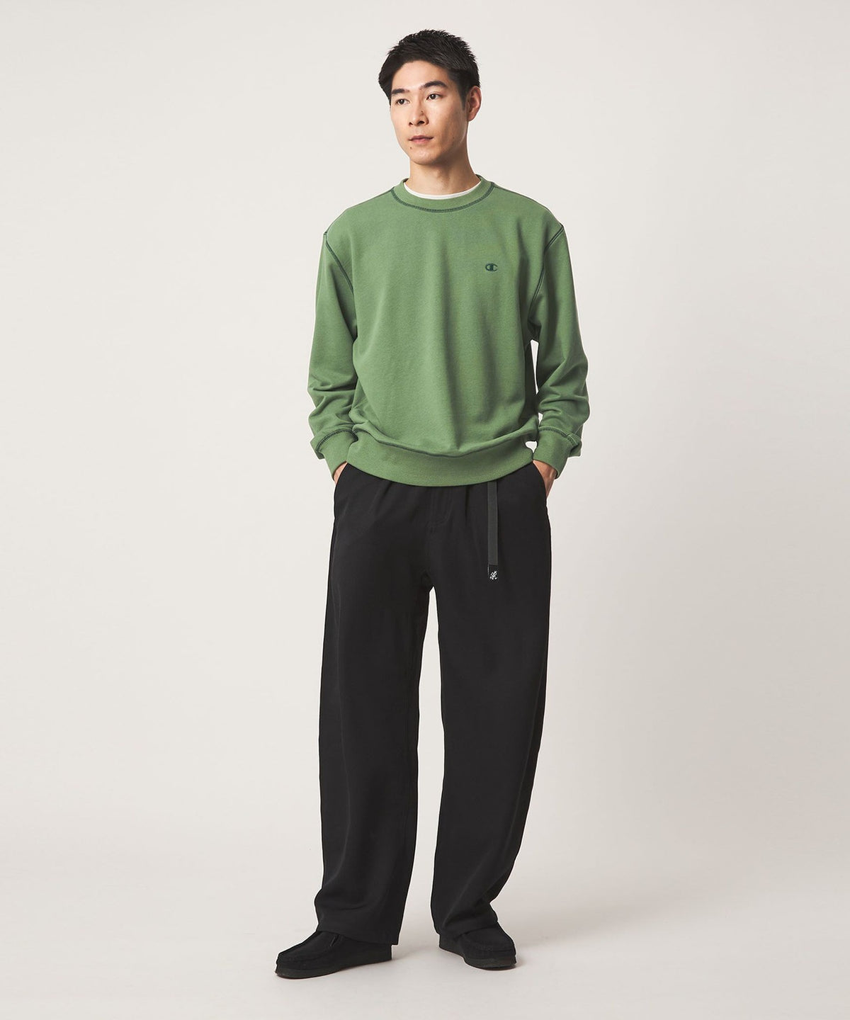 【独家合作】＜Champion＞圆领长袖卫衣