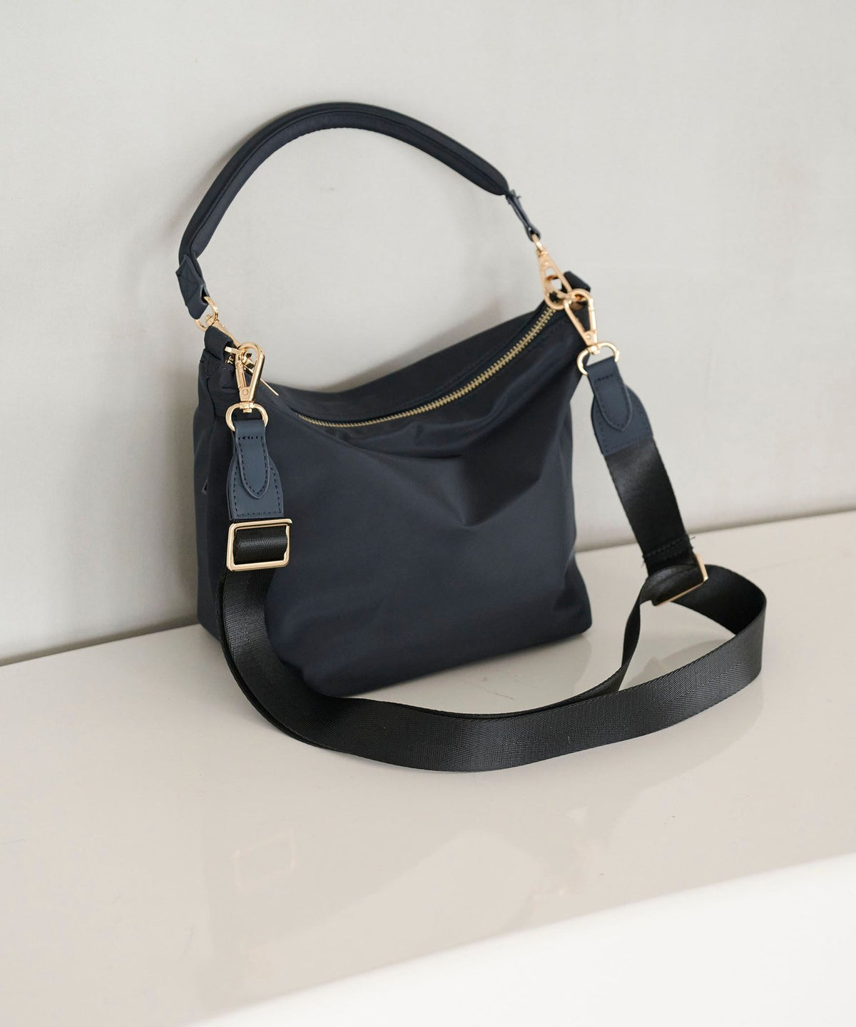 2-Wege Tasche im Bootsdesign M / Wasserabweisende Umhängetasche