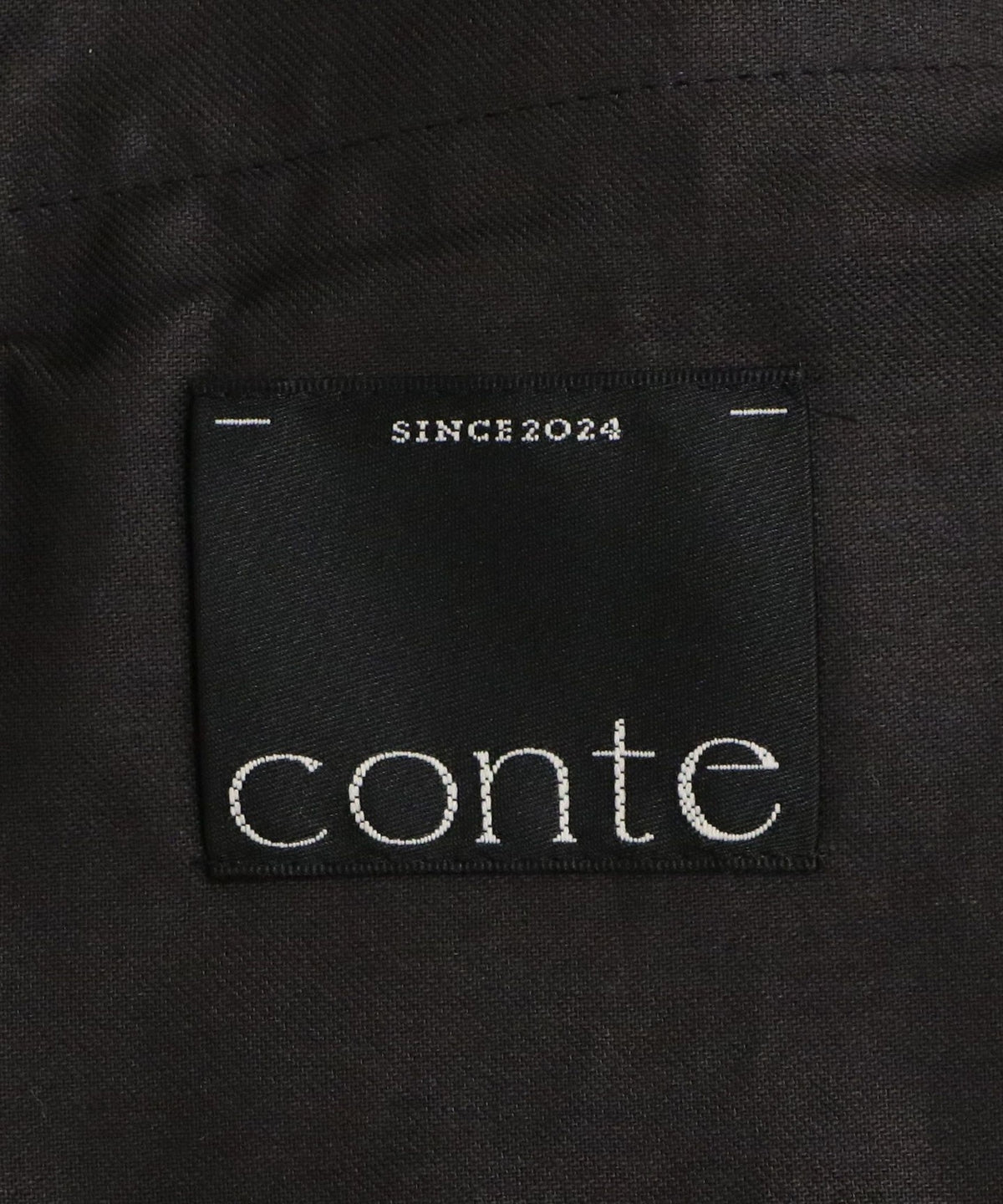 <conte> Faux Leather Round Silhouette Pants