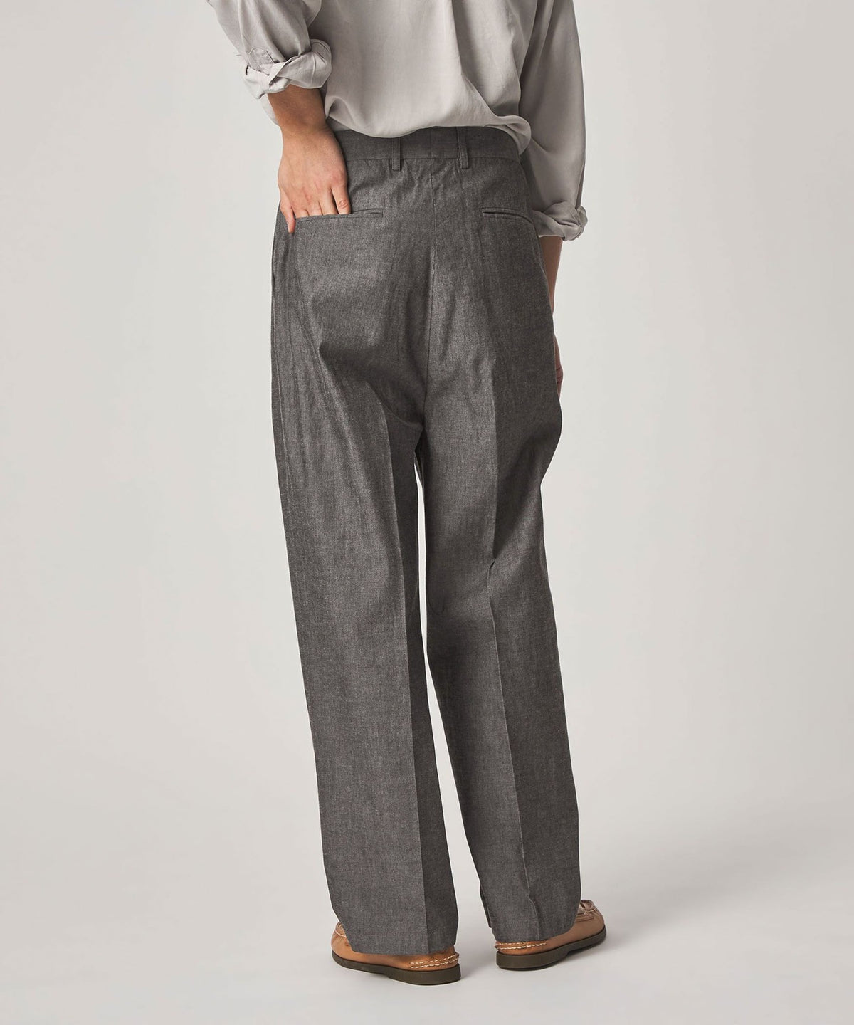 ＜Steven Alan＞ デニムシャンブレー イン ツープリーツ ドレス トラウザーズ