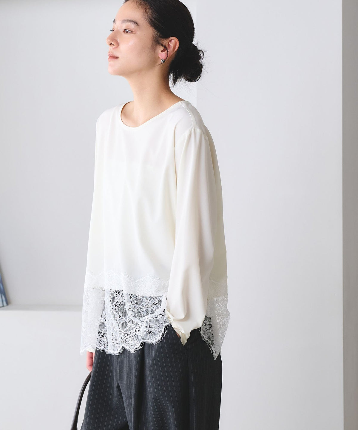 【网店限定 Wardrobe DAILY MINIMAL】下摆蕾丝衬衫 可水洗