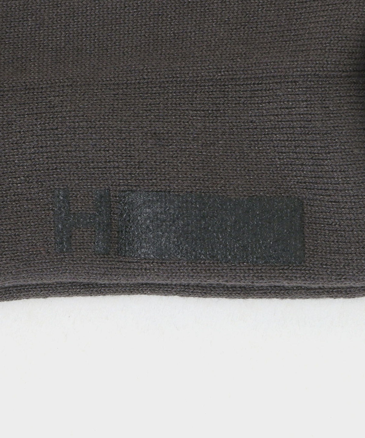 ＜H＞ Calcetines lisos de corte regular Pile