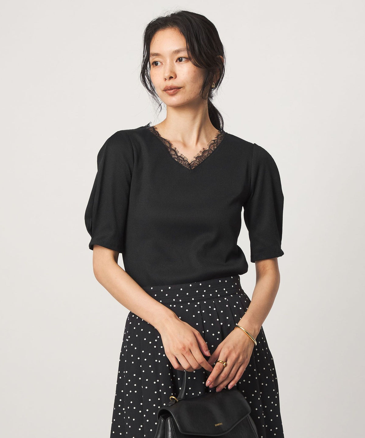 Lustrous Ribbed Knit Lace Half-Sleeve Pullover Top
