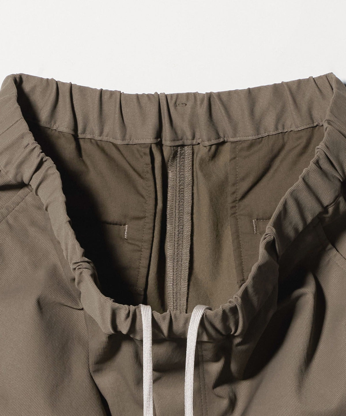 UTILITY PIQUE ALL GATHER EASY PANTS - LATERAL STRETCH