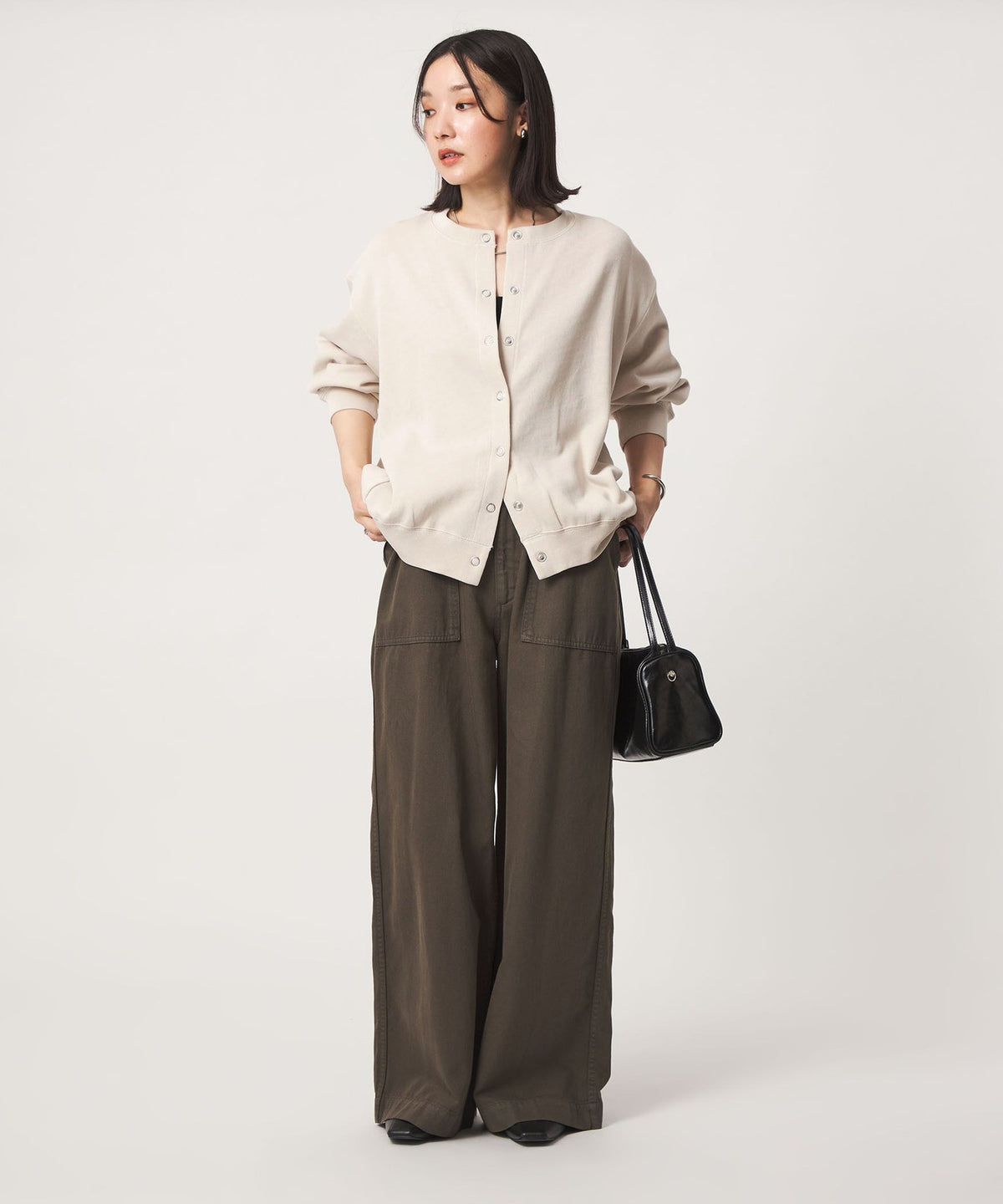 WEB Exclusive: <at ease> Double Face Crew Neck Cut-and-Sew Cardigan