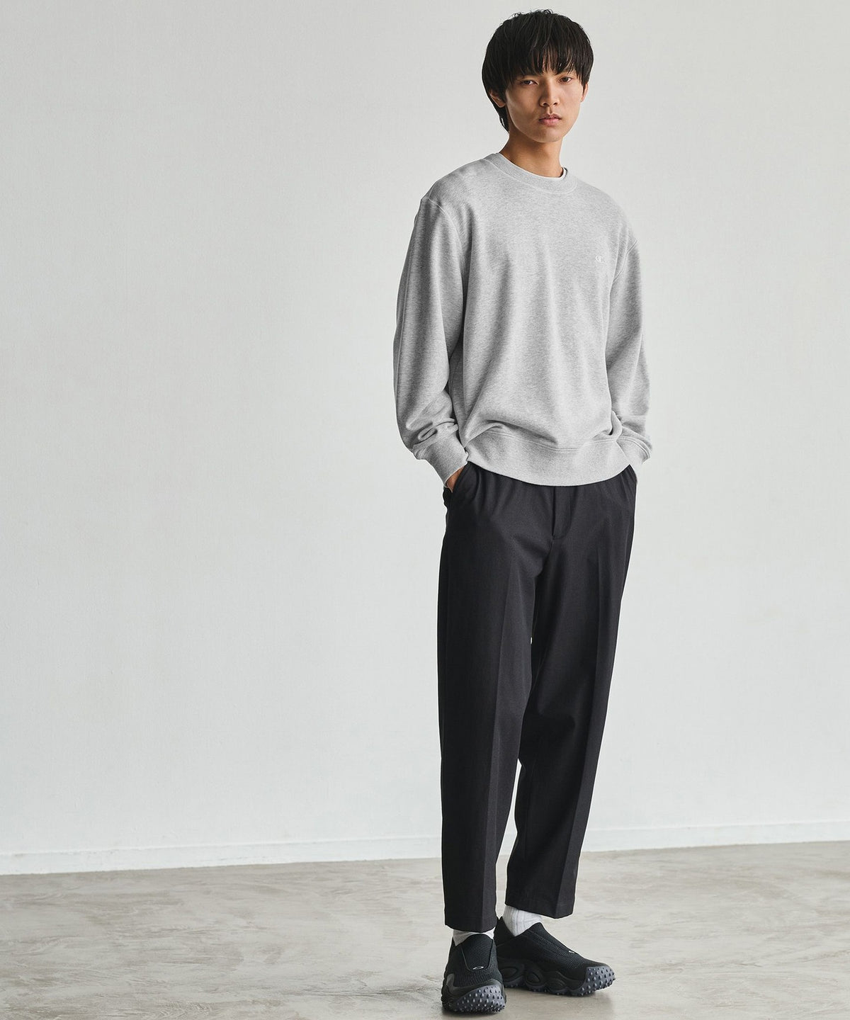 【独家合作】＜Champion＞圆领长袖卫衣