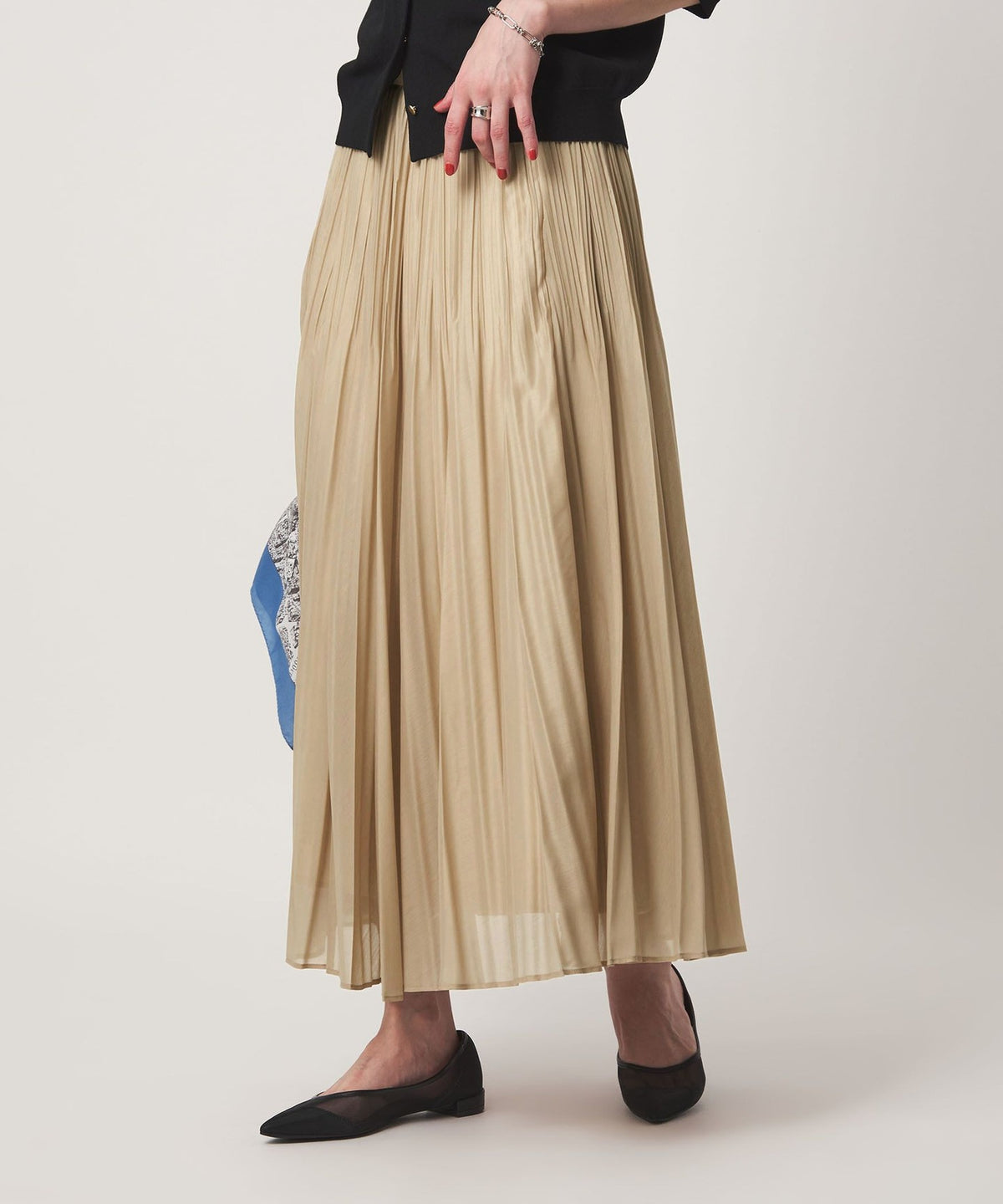Jupe plissée semi-transparente légère