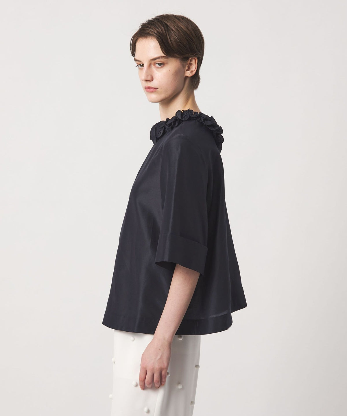 PRE Blusa de cuello con volantes