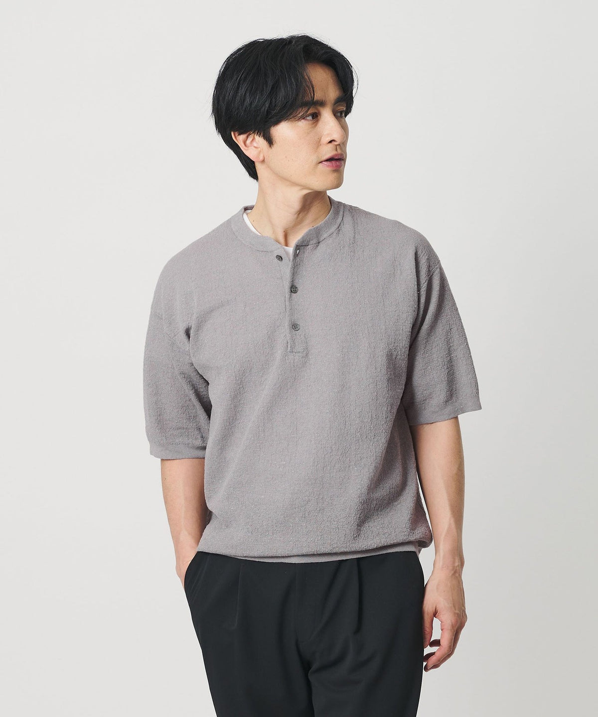 Air Milano Henley Neck टॉप वॉशेबल एंटीबैक्टीरियल एंटी-ओडर फंक्शन के साथ