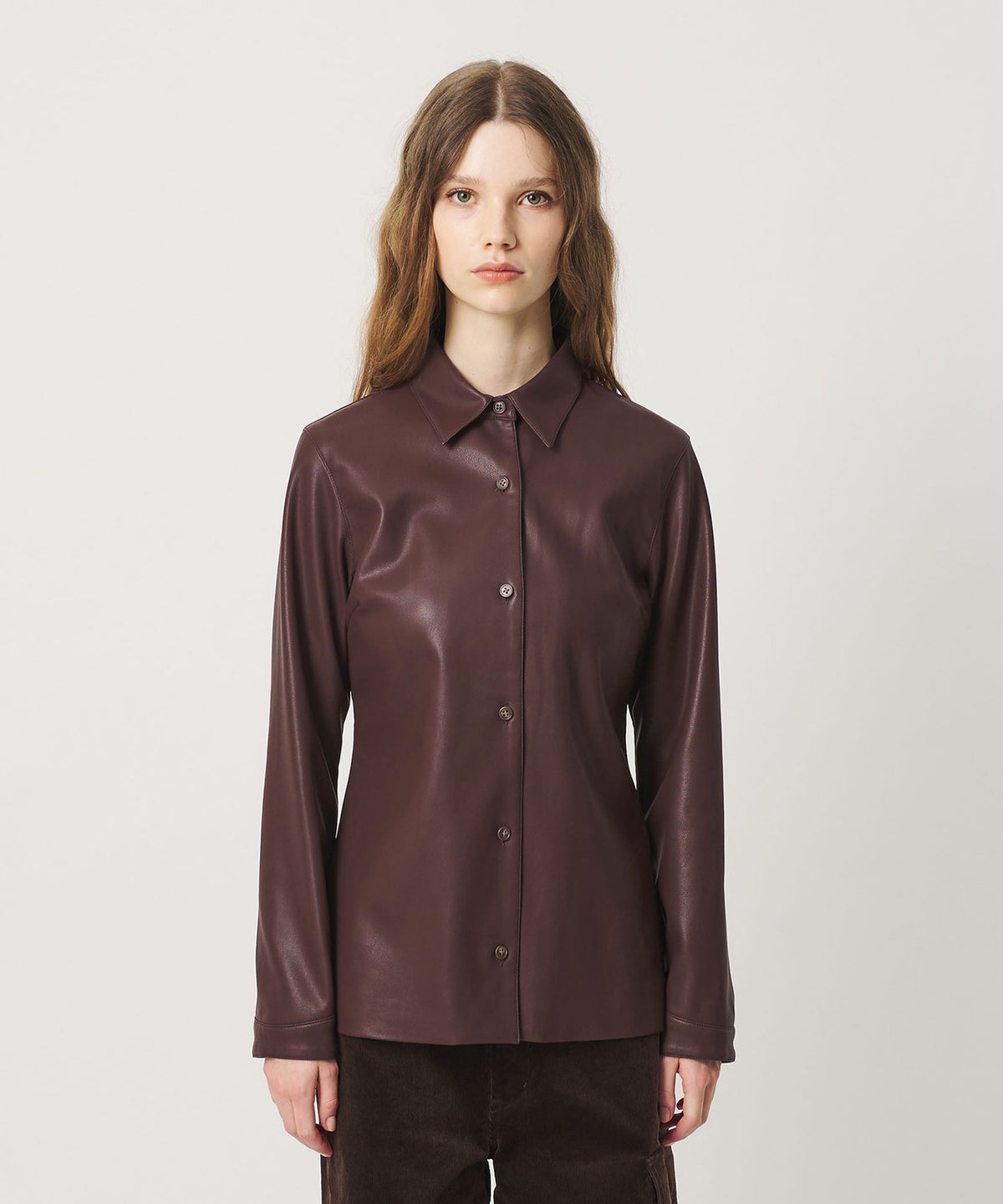 <ATTISESSION> Leather-like Curved Cuff Shirt